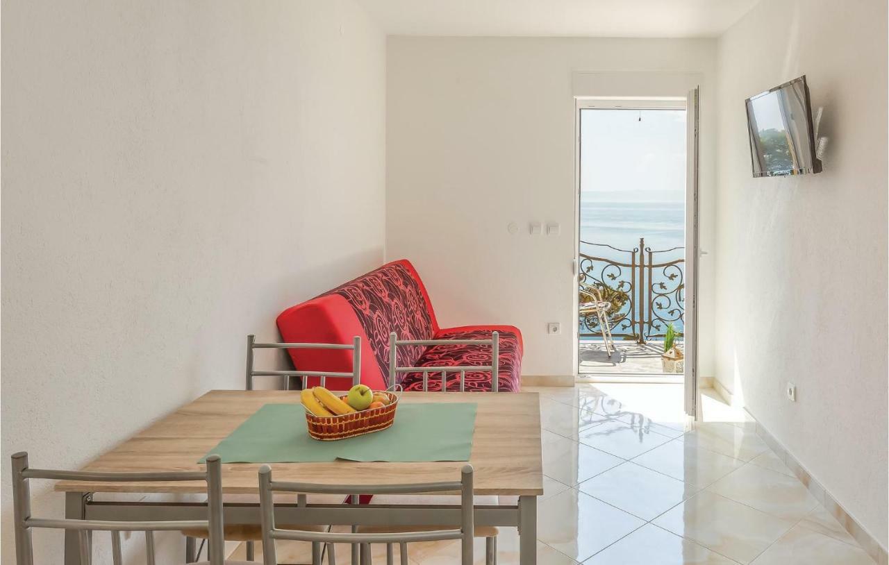 Amazing Apartment In Krvavica With Wifi Ngoại thất bức ảnh